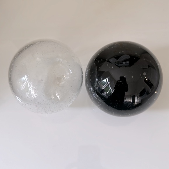 Urban Barn Large Glass Spheres set of two in black and clear - Picture 4 of 6